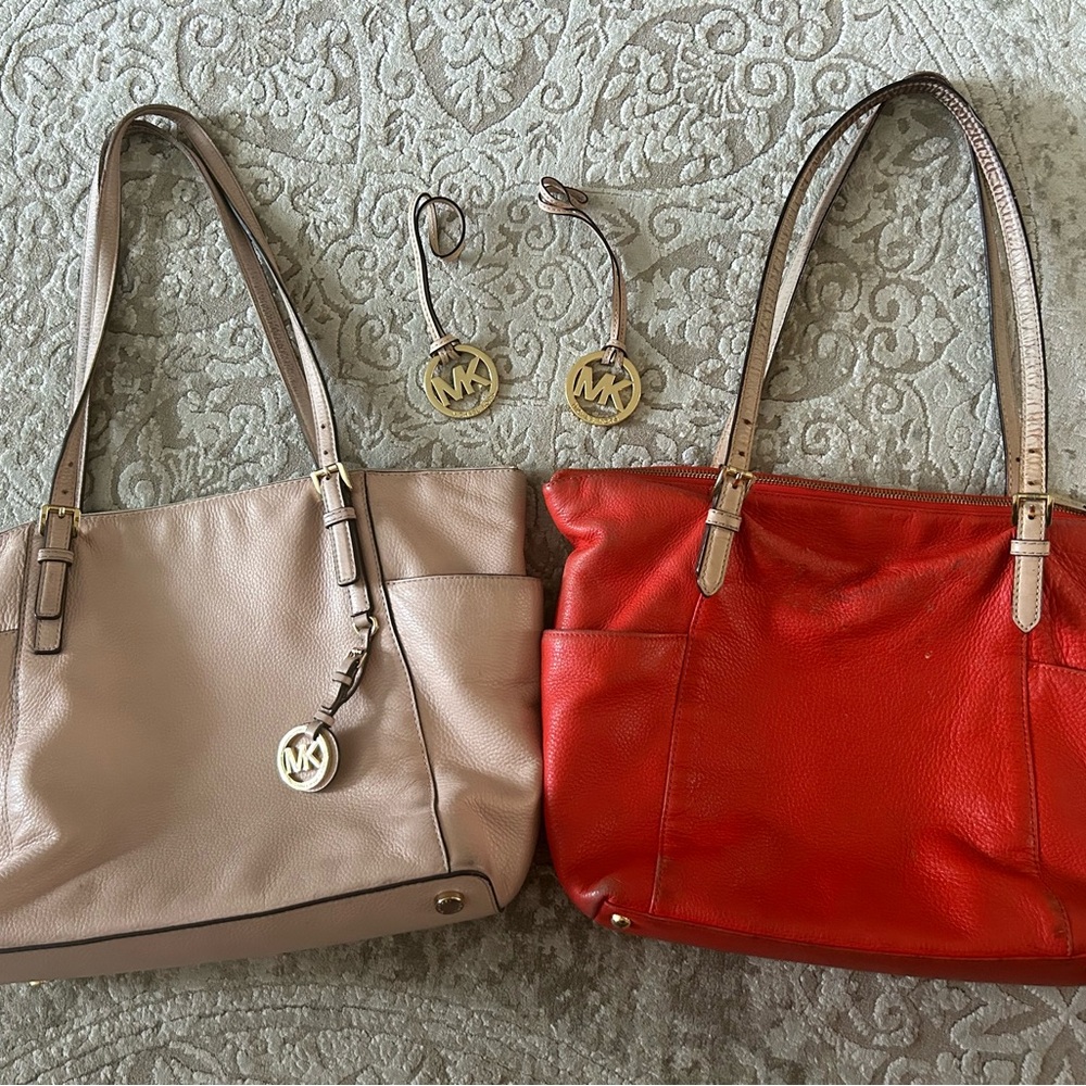 Set of 2 Michael Kors handbags/totes. Pockets galore! Well loved condition